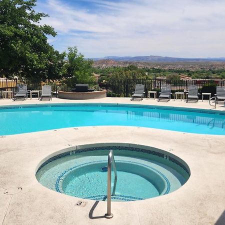 The View Motel Cottonwood Exterior photo